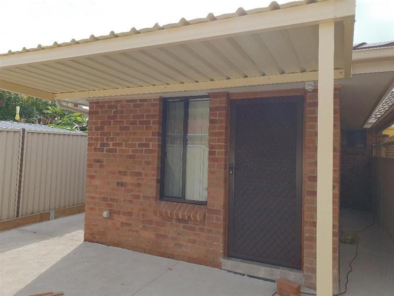 8A Raphael Street, Greenfield Park NSW 2176