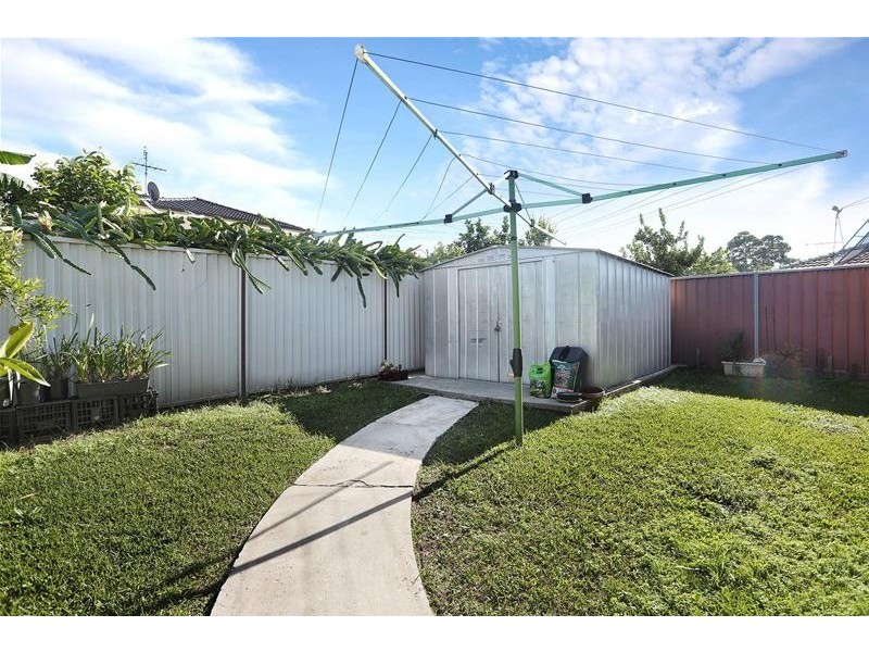 8 Raphael Street, Greenfield Park NSW 2176