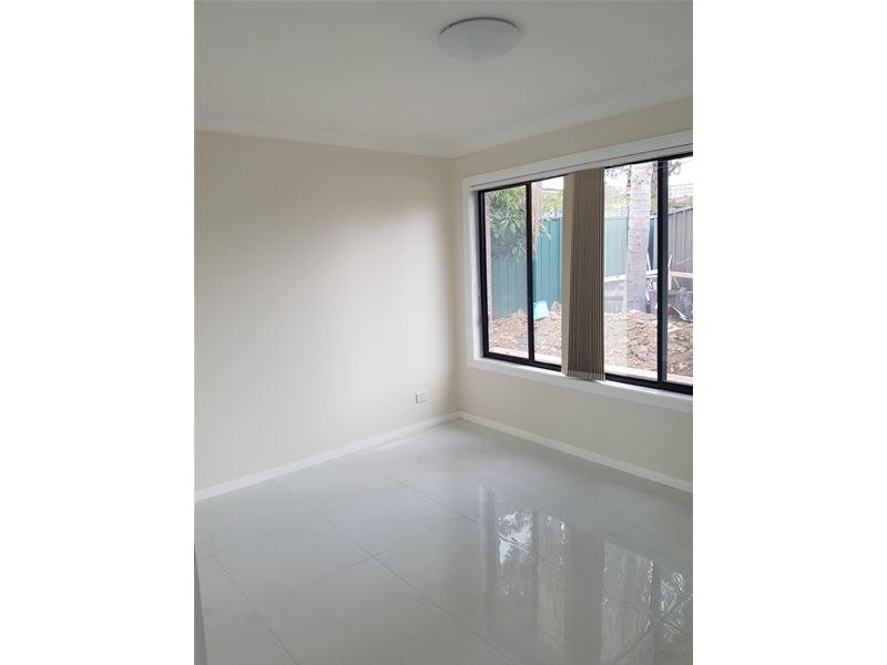 17A Holland Crescent, Casula NSW 2170