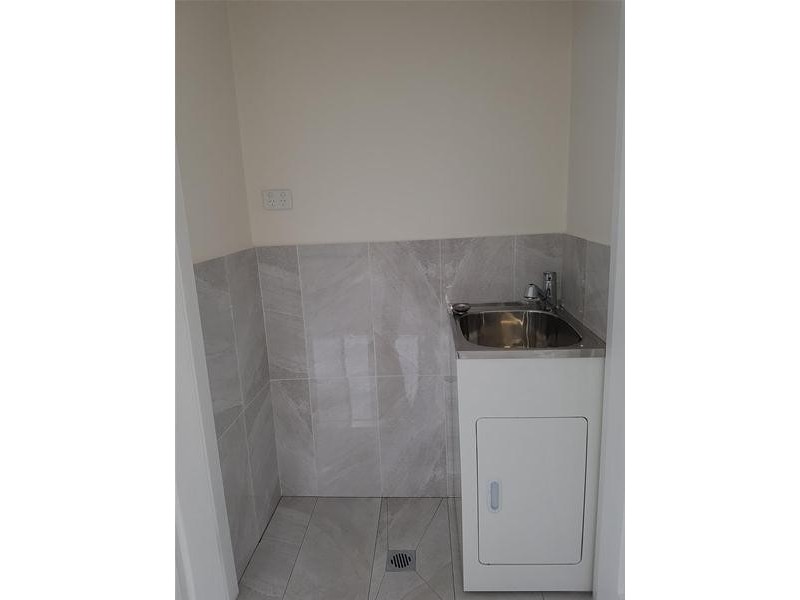 17A Holland Crescent, Casula NSW 2170