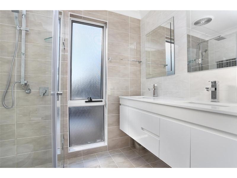 8 Cayley Place, Horningsea Park NSW 2171