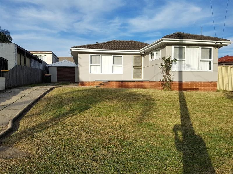 10 Hitter Avenue, Casula NSW 2170