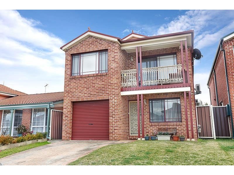 8A Doomben Close, Casula NSW 2170