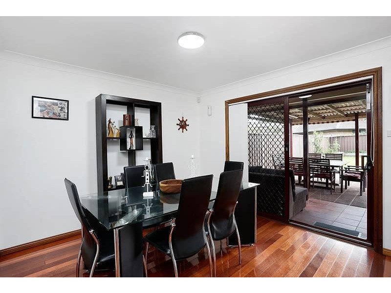 8A Doomben Close, Casula NSW 2170