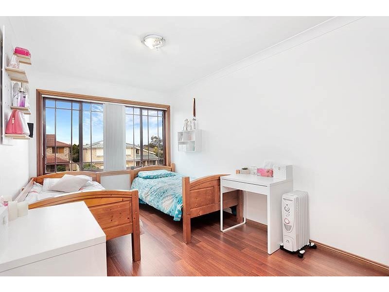 8A Doomben Close, Casula NSW 2170