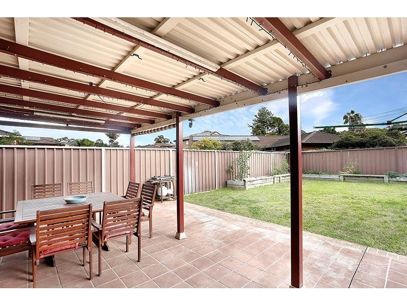 8A Doomben Close, Casula NSW 2170
