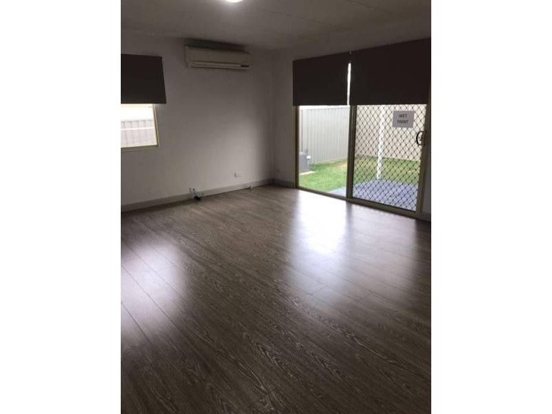 18 Dunrossil Avenue, Casula NSW 2170