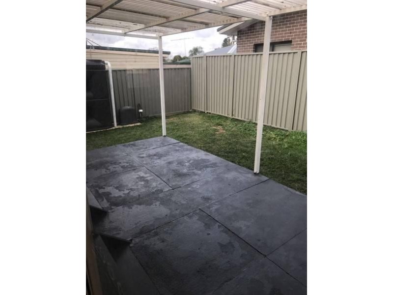 18 Dunrossil Avenue, Casula NSW 2170