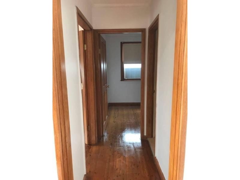 18 Dunrossil Avenue, Casula NSW 2170