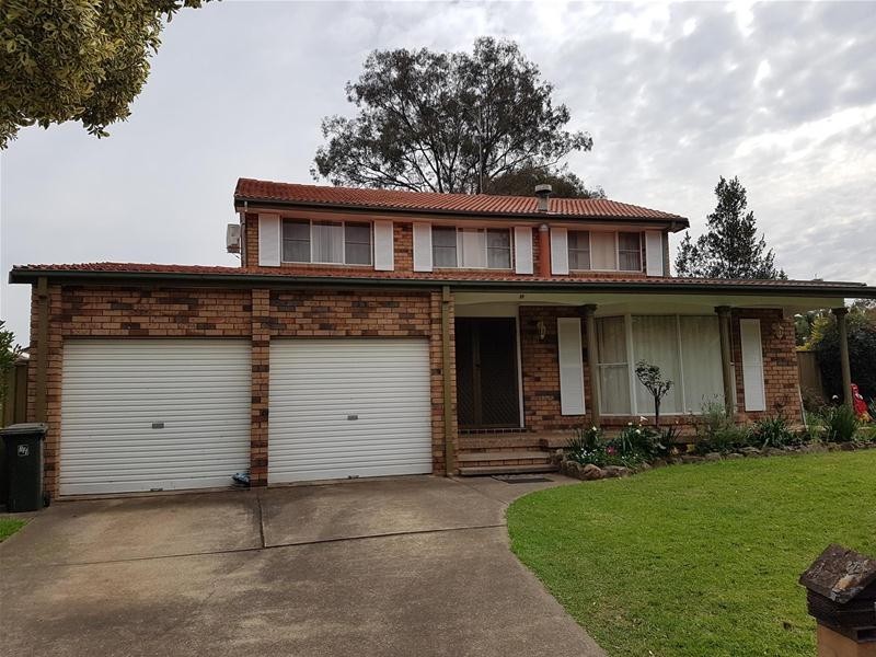 21 Bensbach Road, Glenfield NSW 2167