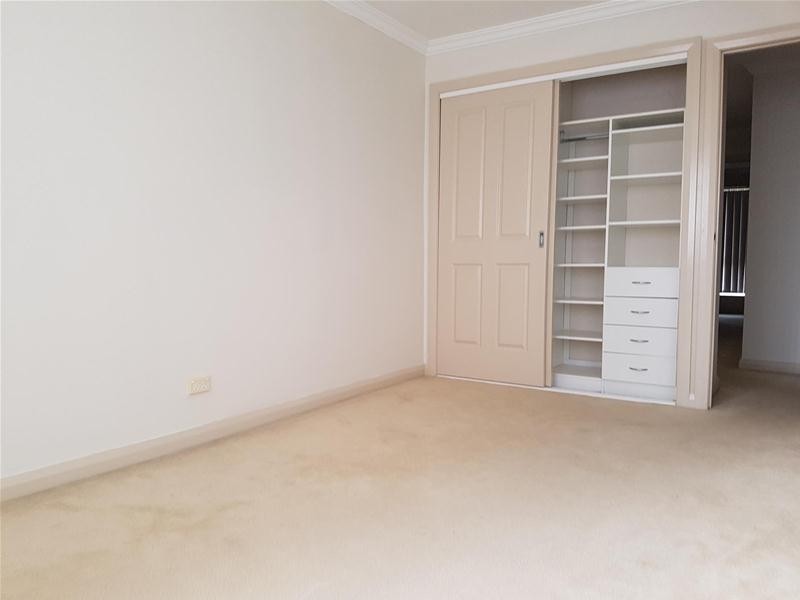 2/79-83 Leacocks Lane, Casula NSW 2170