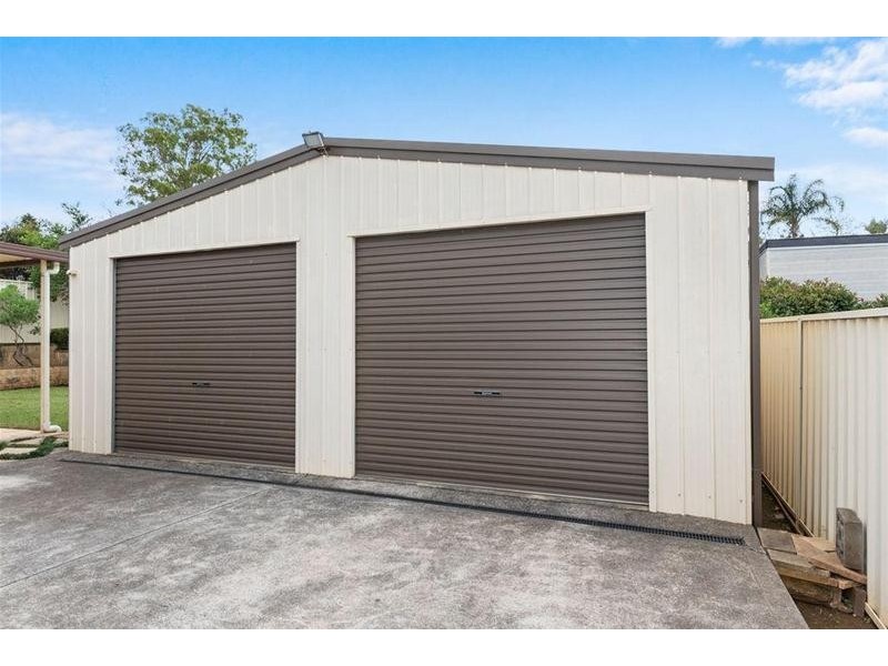 9 Monckton Place, Glenfield NSW 2167