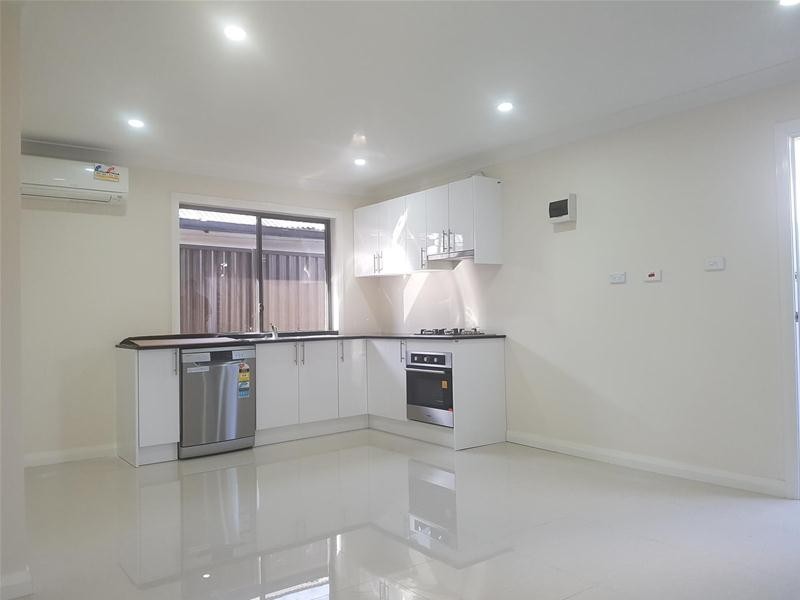 6A Ashcroft Avenue, Casula NSW 2170