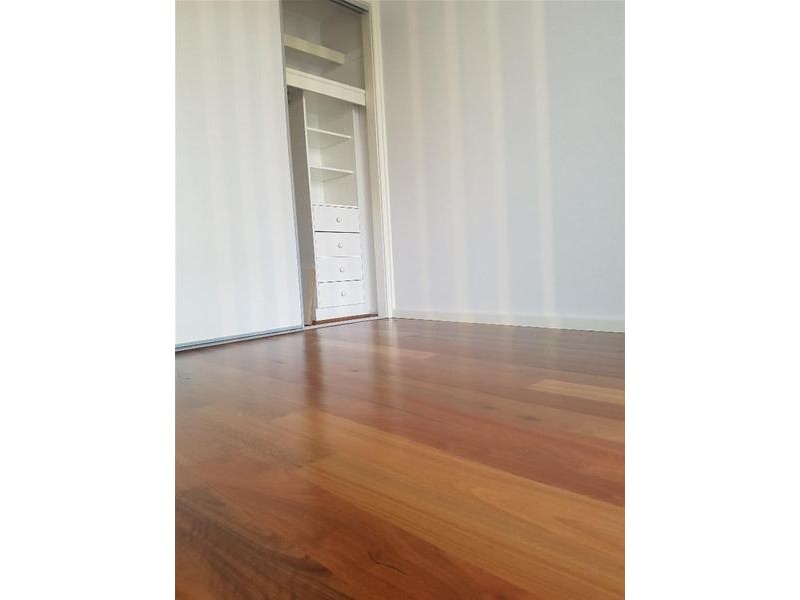 11 Centennial Park Court, Wattle Grove NSW 2173