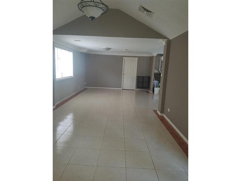 West Hoxton NSW 2171