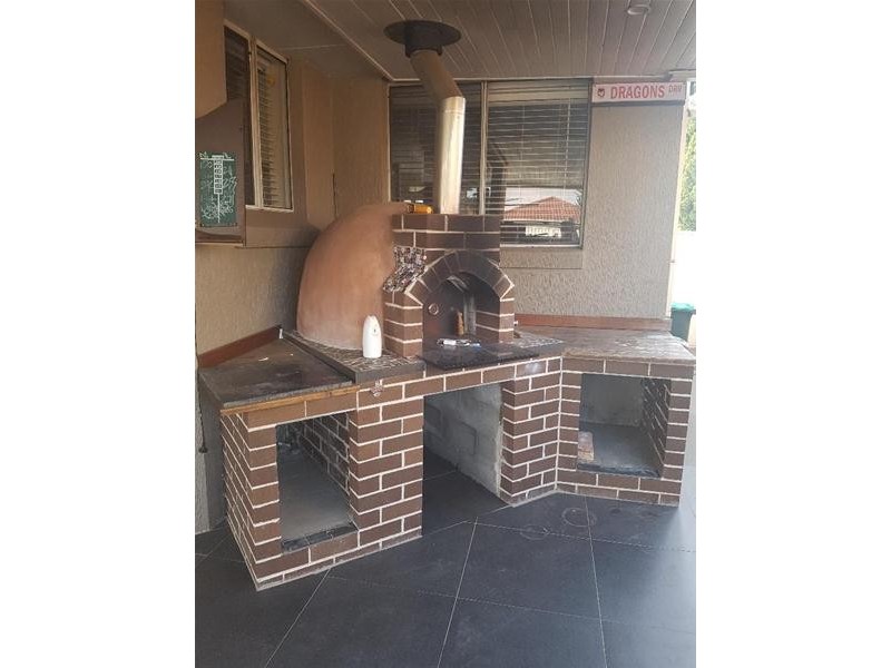 West Hoxton NSW 2171