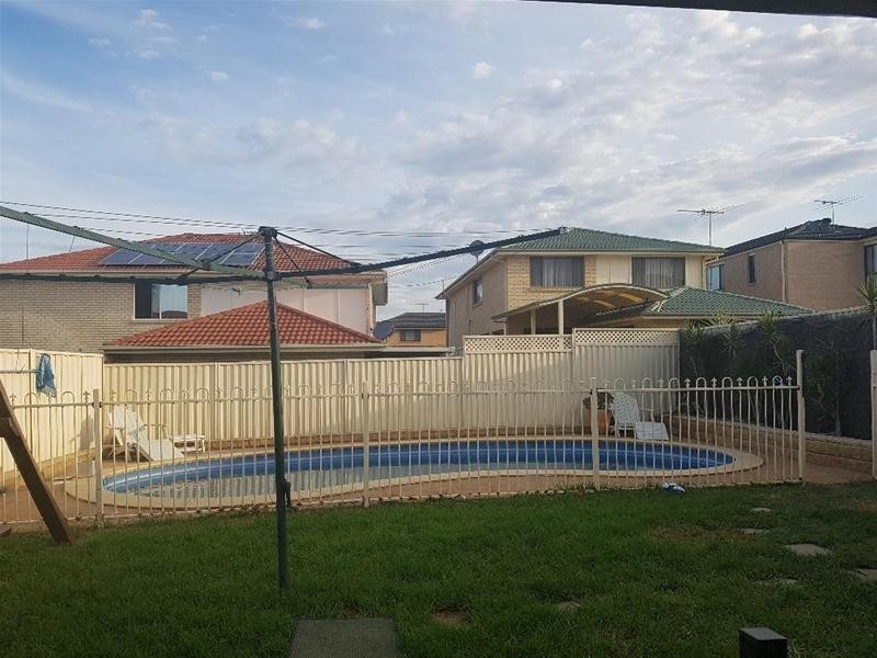 West Hoxton NSW 2171