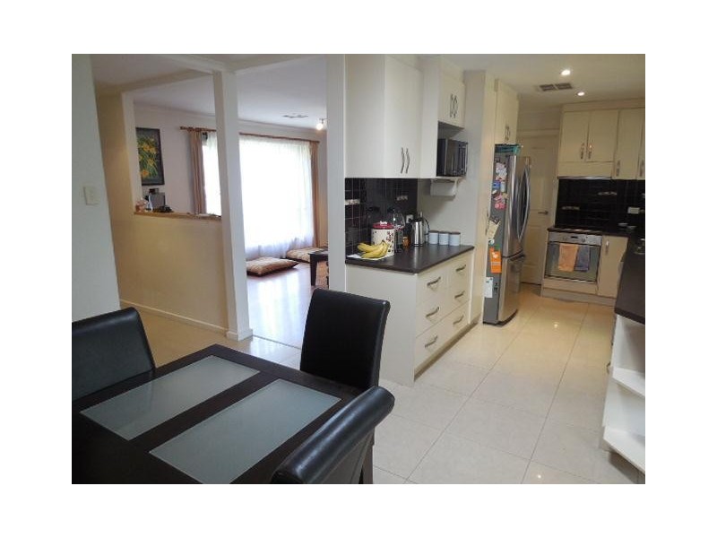 15 Campus Drive, Aberfoyle Park SA 5159