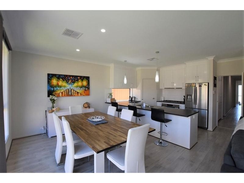 5 Senaca Place, Seaford Meadows SA 5169