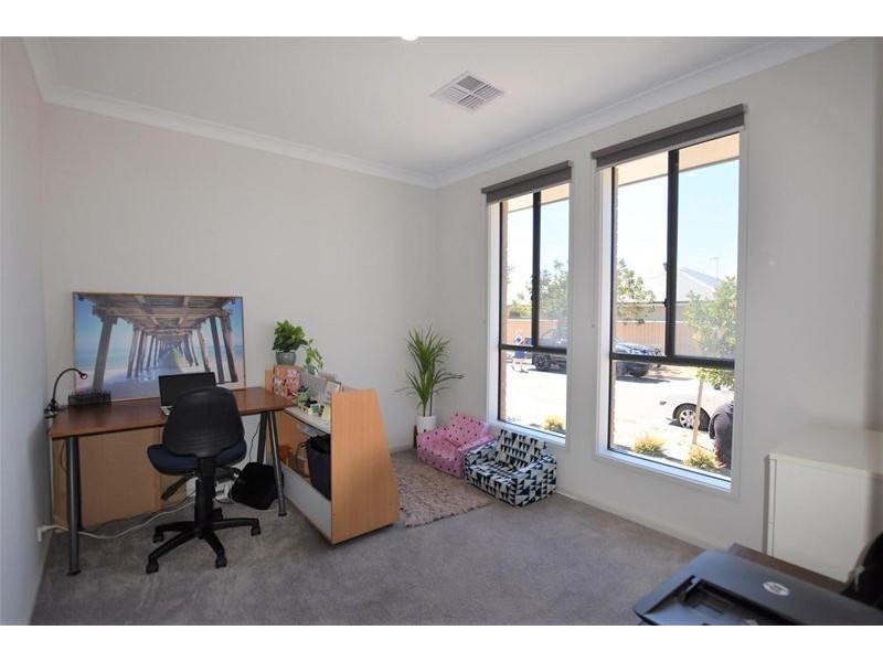 5 Senaca Place, Seaford Meadows SA 5169