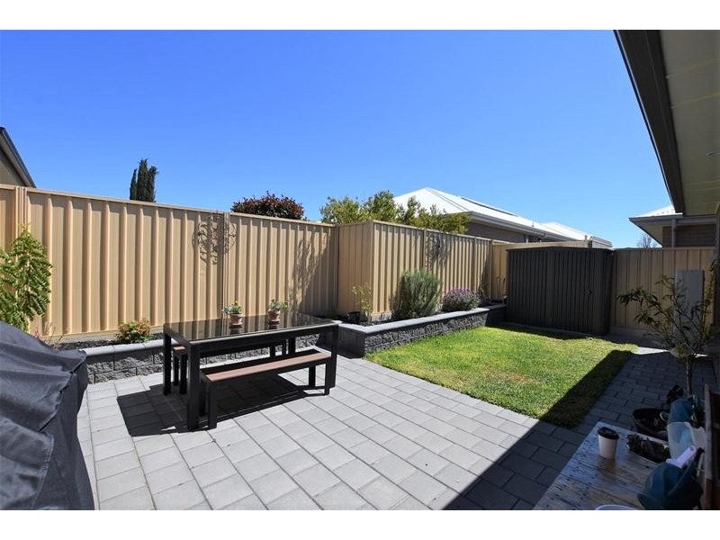 5 Senaca Place, Seaford Meadows SA 5169