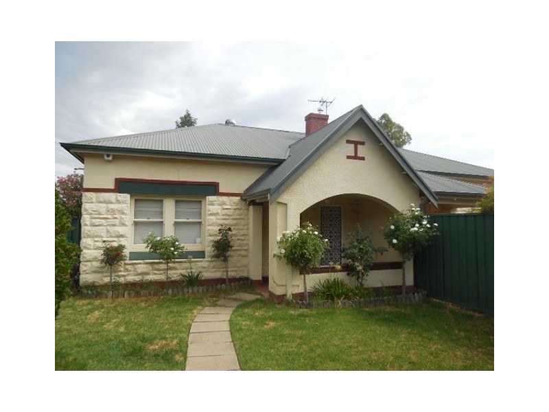 2/28 Naldera Street, Glandore SA 5037