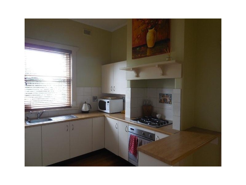 2/28 Naldera Street, Glandore SA 5037