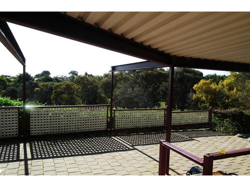 7 Grecian Court, Hallett Cove SA 5158