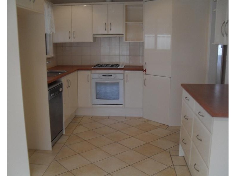 12 Marie Avenue, Morphett Vale SA 5162