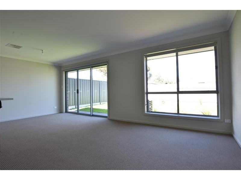 100a Reynell Road, Woodcroft SA 5162