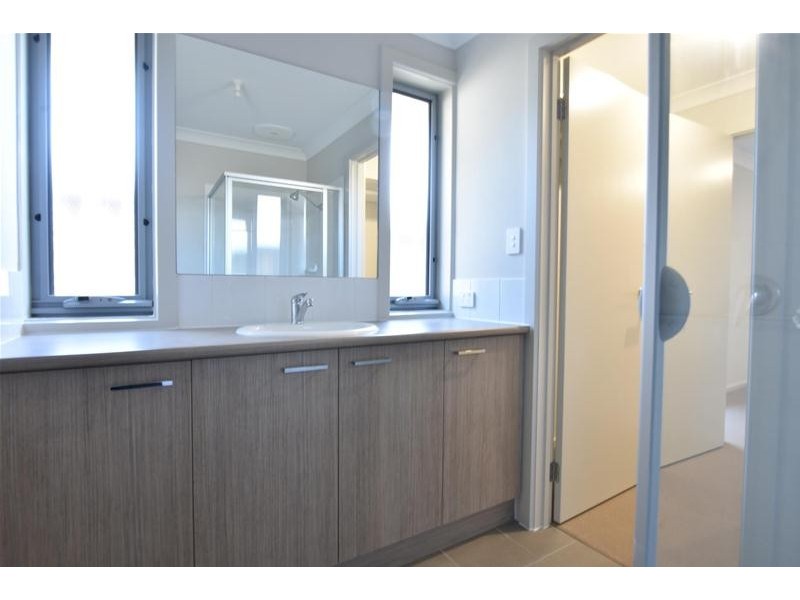 100a Reynell Road, Woodcroft SA 5162