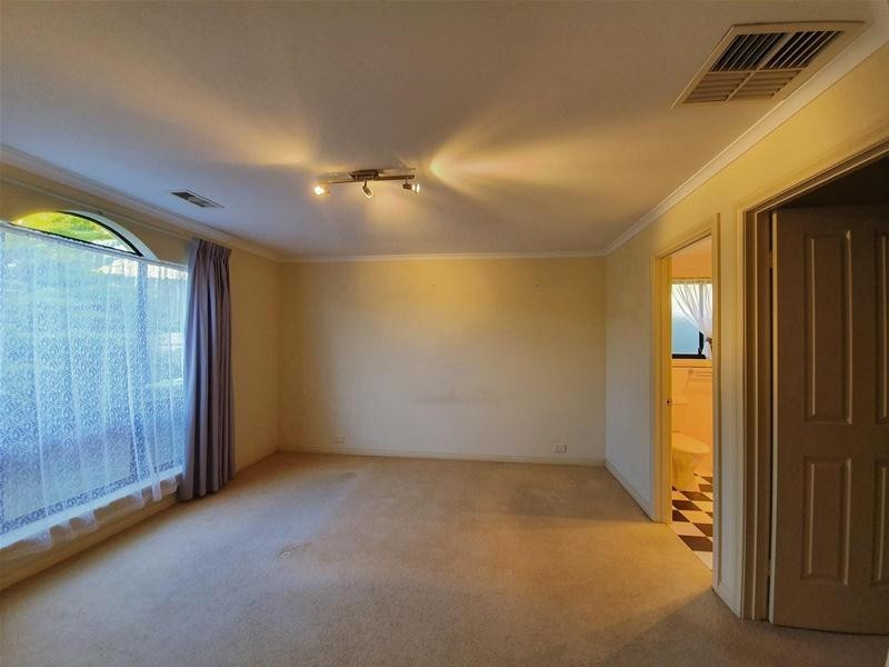 3 Phillip Court, Hallett Cove SA 5158