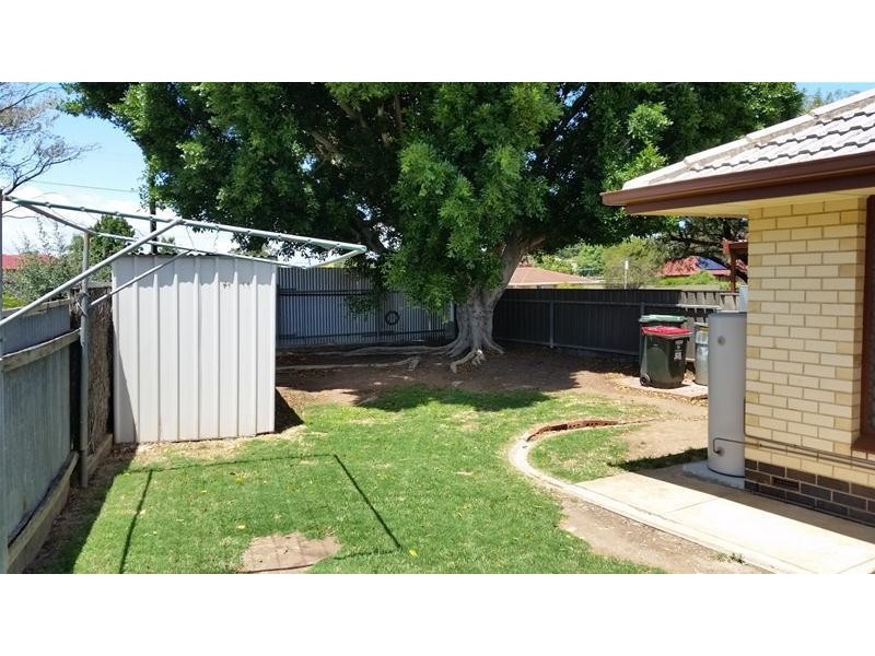 1/2 Gloria Street, Morphett Vale SA 5162