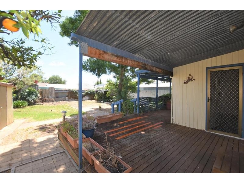 19 Sutton Avenue, Seacombe Gardens SA 5047