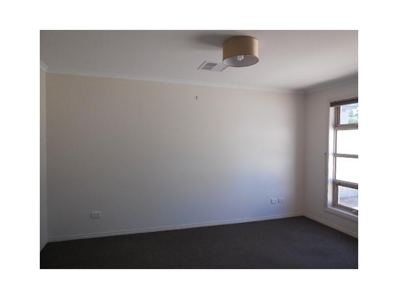 8A Bristol Street, Dover Gardens SA 5048