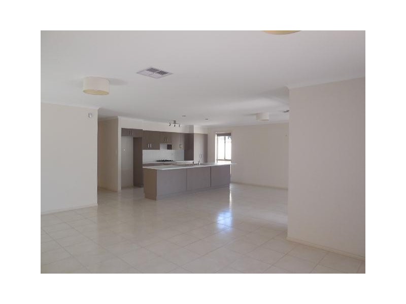 8A Bristol Street, Dover Gardens SA 5048