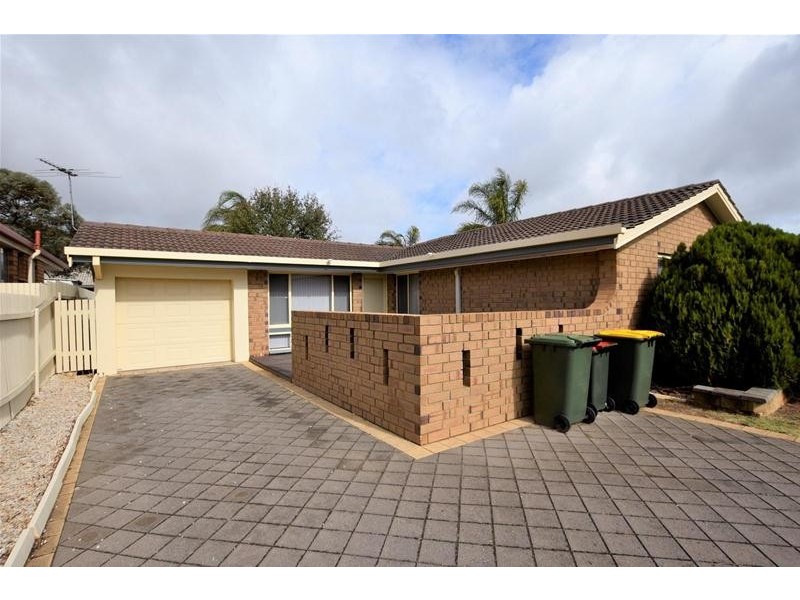 5 Henry Court, Morphett Vale SA 5162