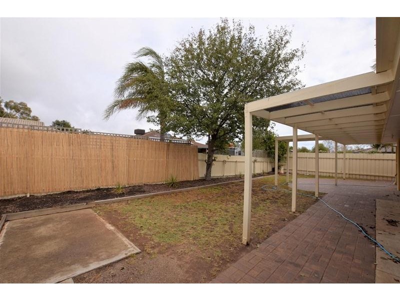 5 Henry Court, Morphett Vale SA 5162