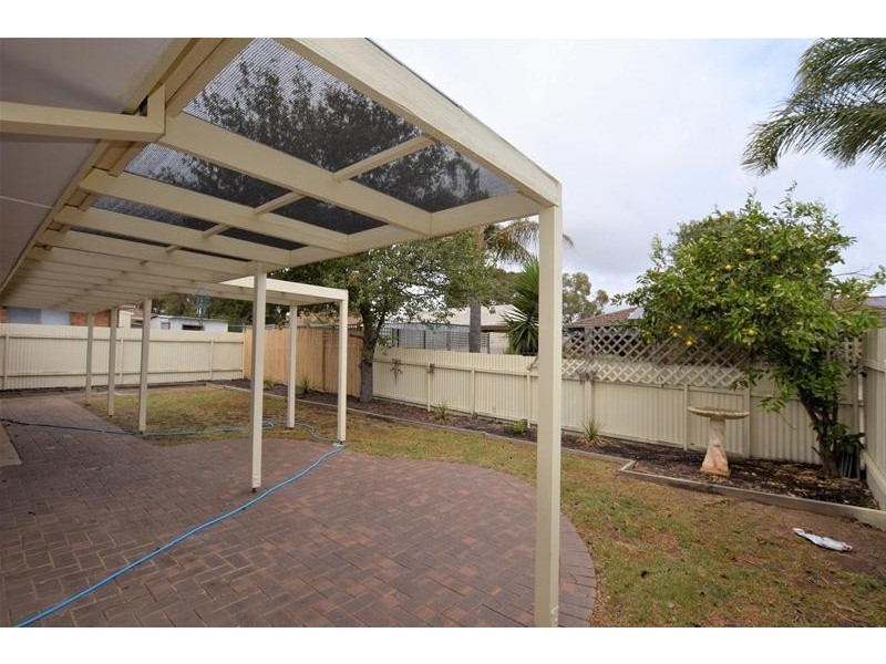 5 Henry Court, Morphett Vale SA 5162