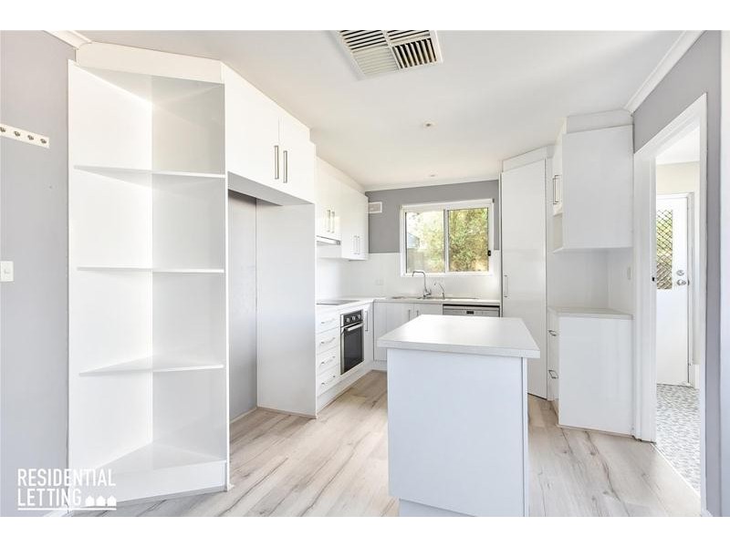 8 Pinchbeck Street, Morphett Vale SA 5162