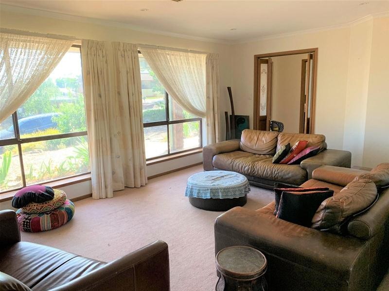 5 Fielders Way, Hallett Cove SA 5158