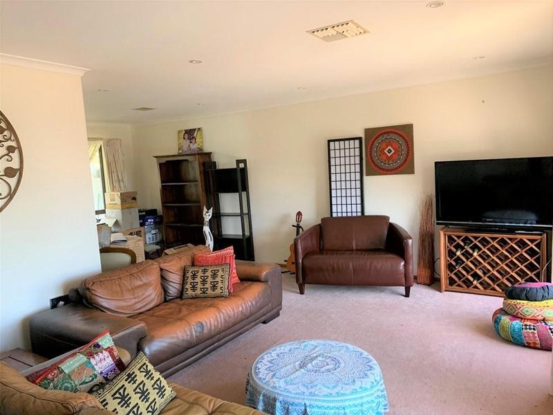 5 Fielders Way, Hallett Cove SA 5158