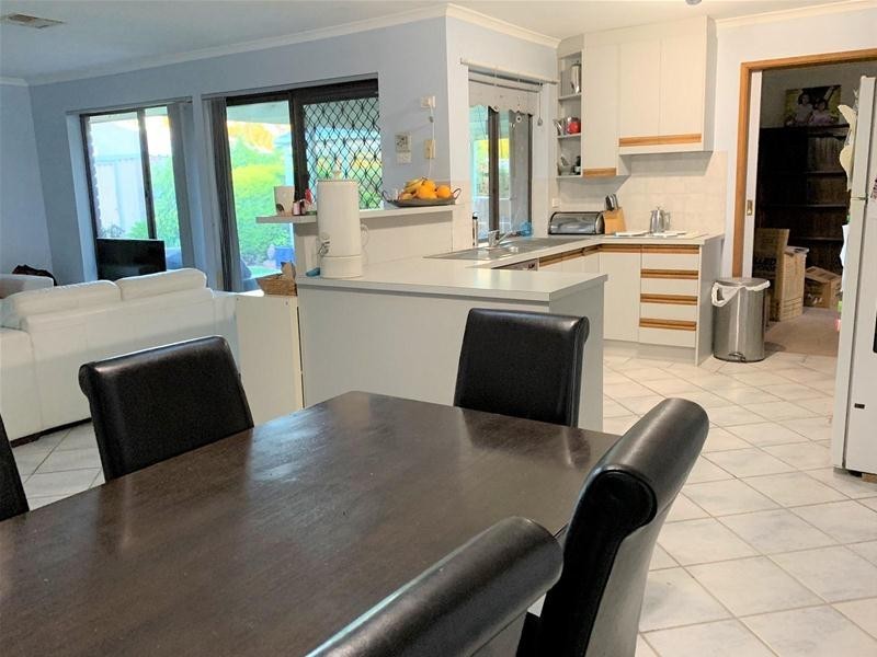 5 Fielders Way, Hallett Cove SA 5158