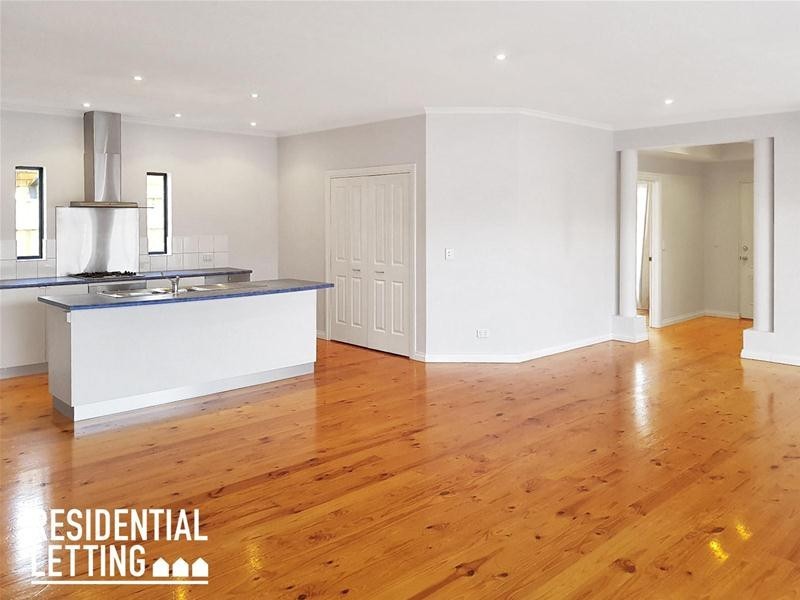 55 Jimmy Watson Drive, Woodcroft SA 5162