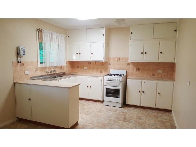 27 Morton Road, Christie Downs SA 5164