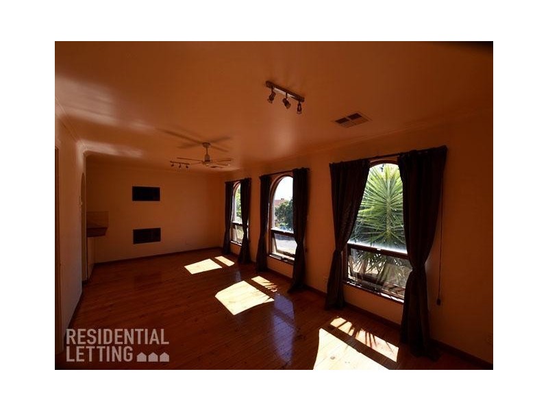 10 Valkyrie Street, Hallett Cove SA 5158