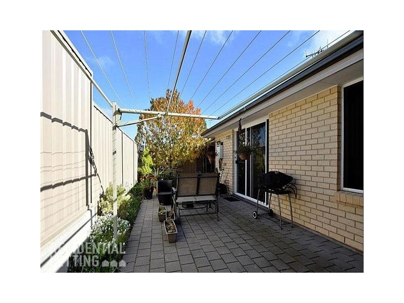 27 Grey Box Avenue, Noarlunga Centre SA 5168
