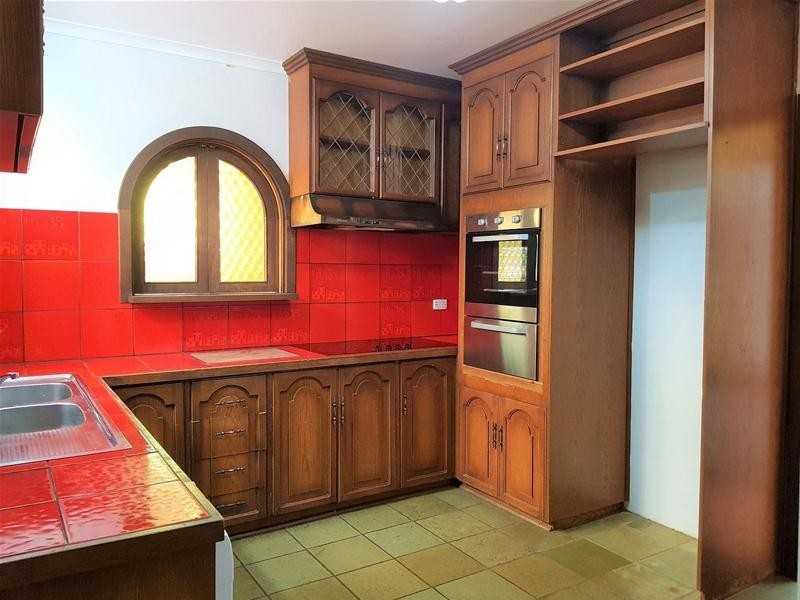 6 Falcon Court, Hallett Cove SA 5158