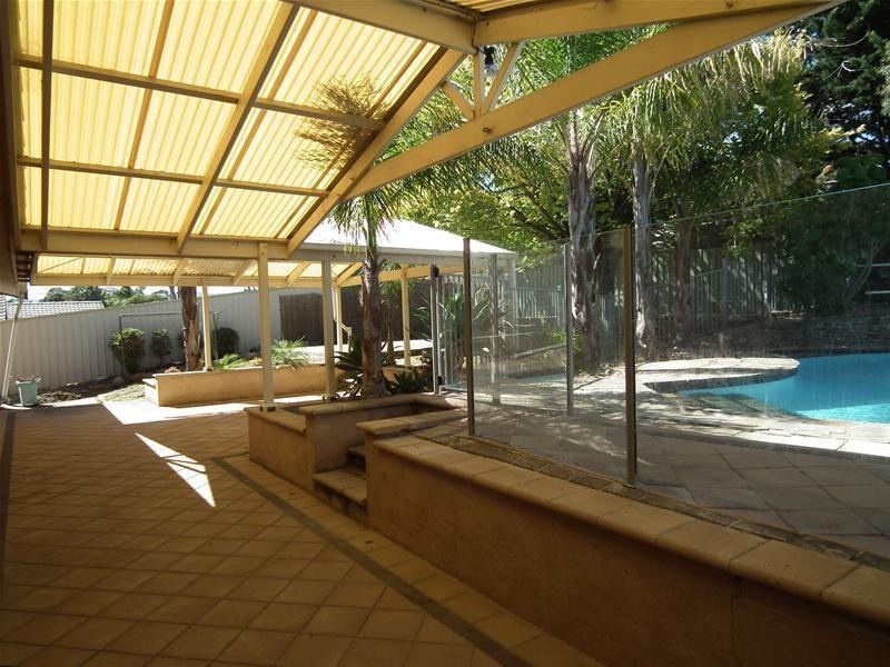 6 Twilight Drive, Happy Valley SA 5159