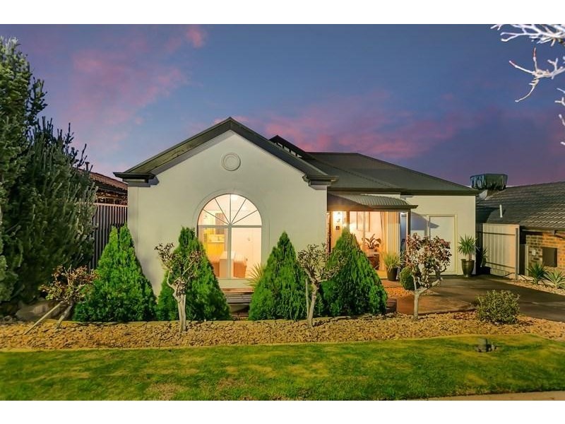 9 Middle Gully Avenue, Sheidow Park SA 5158